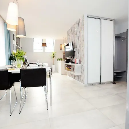 Appartamento Apartament Kapitanski- 100m Od Plazy Kołobrzeg